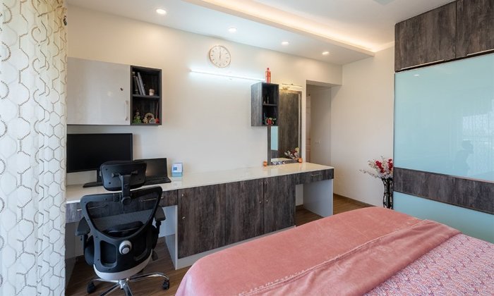 Modular bedroom furniture for easy setup